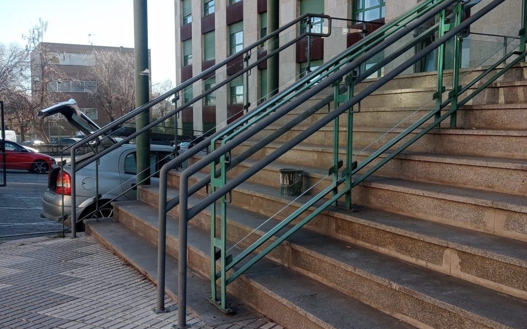 Barandillas en Centro Salud